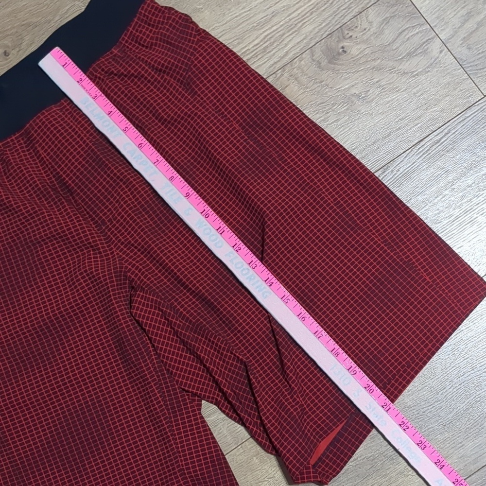 Lululemon Men's RARE Core Short Grid Red size M - Picture 8 of 10